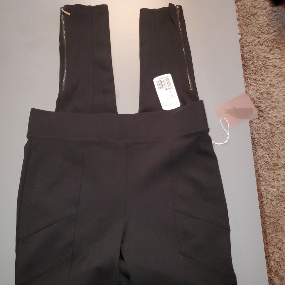 NWT size medium black leggings